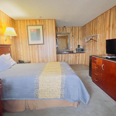 Country Inn - Licking Bagian luar foto